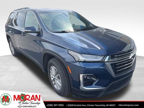 Certified 2023 Chevrolet Traverse LT FWD image 2