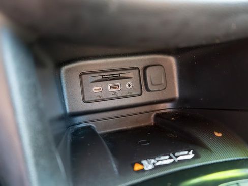 Used 2022 Chevrolet Equinox Premier image 29