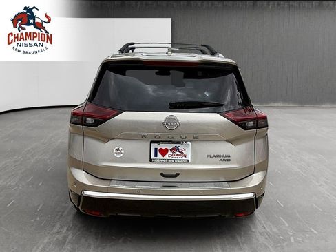 Used 2026 Nissan Rogue Platinum w/ Platinum Premium Package AWD/4WD image 4