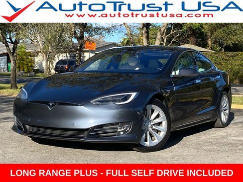Used 2020 Tesla Model S Long Range Plus image 1