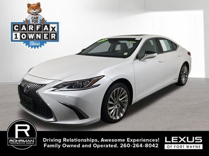 Used 2020 Lexus ES 300h w/ Accessory Package