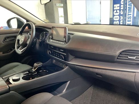 Used 2023 Nissan Rogue S AWD/4WD image 14