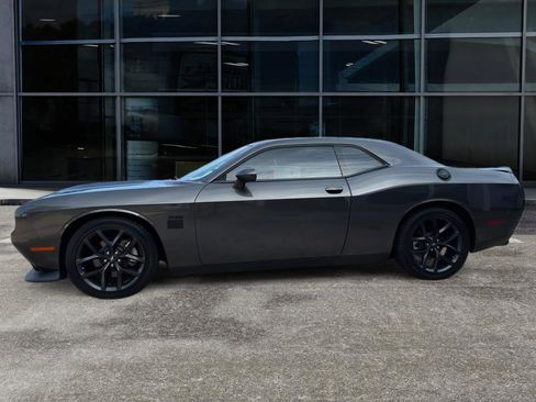 Used 2023 Dodge Challenger R/T w/ Blacktop Package image 4