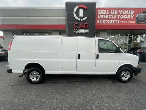 Used 2021 Chevrolet Express 2500 Extended w/ Driver Convenience Package image 8