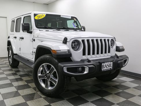 Used 2019 Jeep Wrangler Unlimited Sahara w/ Dual Top Group image 2