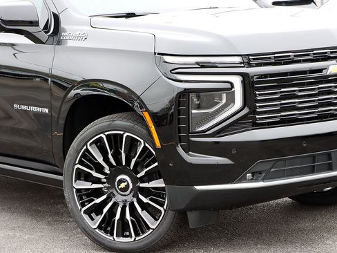 New 2026 Chevrolet Suburban High Country AWD/4WD image 4