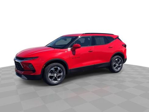 Certified 2024 Chevrolet Blazer LT w/ Convenience Package FWD image 4