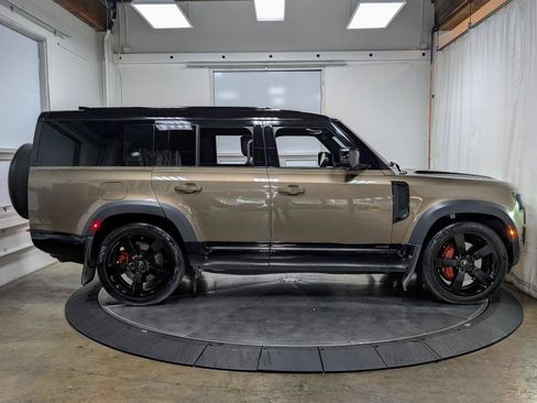 Used 2023 Land Rover Defender 130 X AWD/4WD image 9