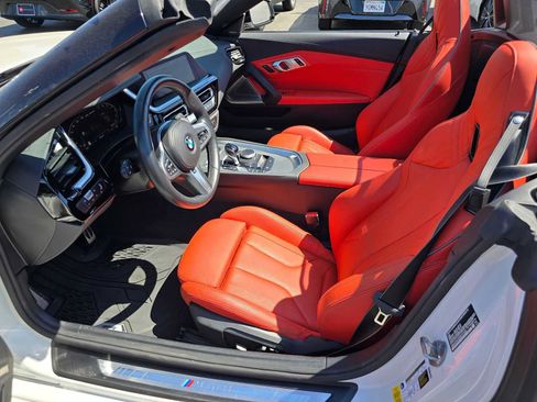 Used 2024 BMW Z4 M40i w/ Premium Package RWD image 16