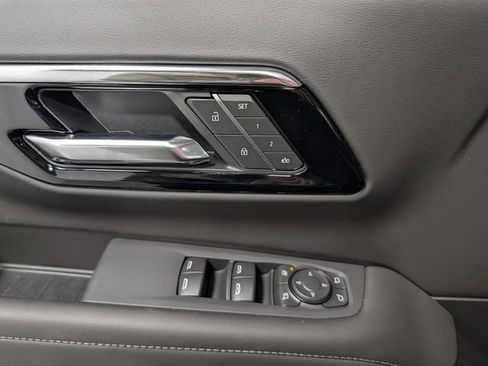 New 2026 Chevrolet Suburban Z71 w/ Z71 Off-Road Package image 19