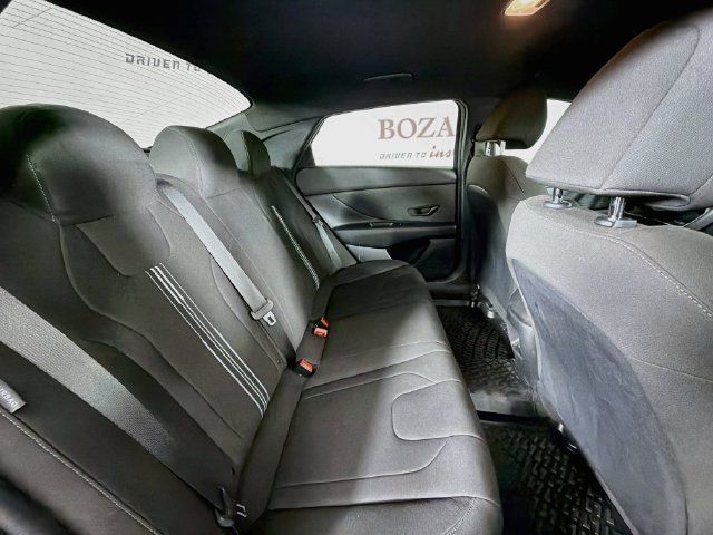 Used 2025 Hyundai Elantra Sport FWD image 31