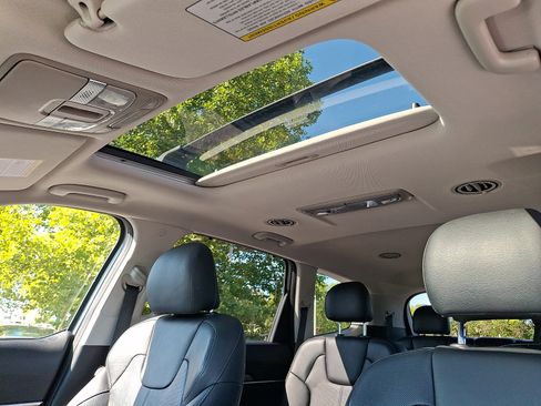 Used 2020 Kia Telluride EX w/ EX Premium Package AWD/4WD image 15