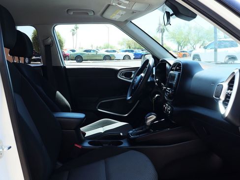 Used 2023 Kia Soul LX w/ Option Group 015 image 34