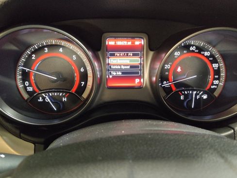 Used 2020 Dodge Journey Crossroad FWD image 23