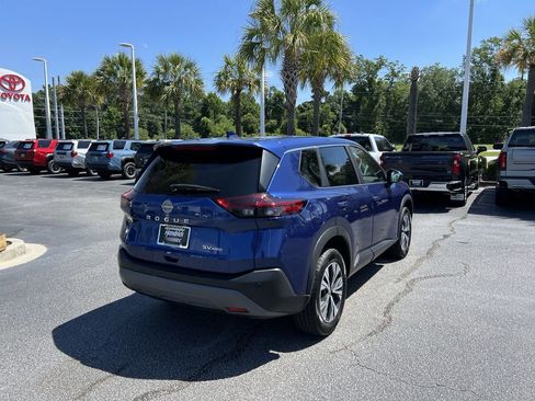 Used 2023 Nissan Rogue SV AWD/4WD image 10