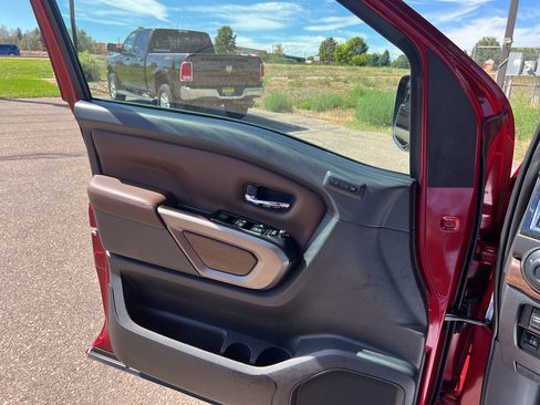 Used 2024 Nissan Titan Platinum Reserve w/ Moonroof Package AWD/4WD image 21