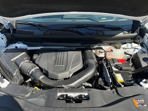 Used 2025 GMC Acadia Elevation image 44