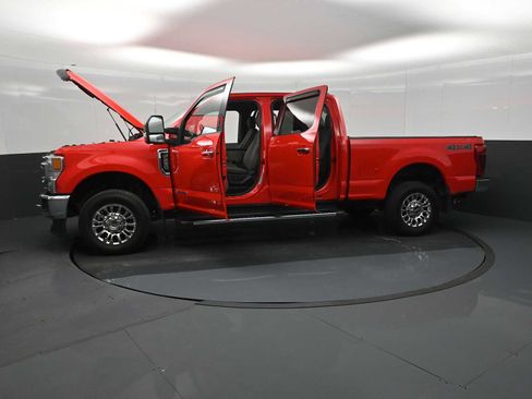 Used 2020 Ford F250 XLT w/ XLT Premium Package AWD/4WD image 40