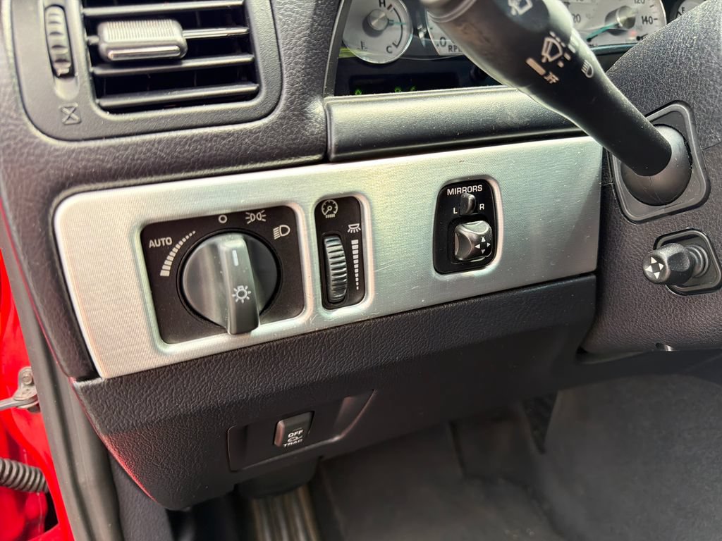 Used 2003 Ford Thunderbird RWD image 18