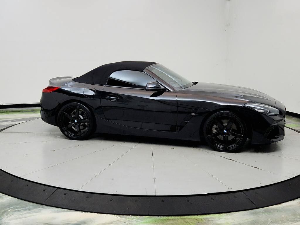 Used 2019 BMW Z4 sDrive30i w/ M Sport Package RWD image 4