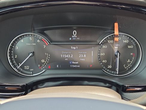 Used 2025 Cadillac XT6 Luxury FWD image 20