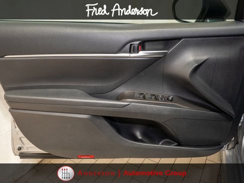 Used 2024 Toyota Camry SE FWD image 10