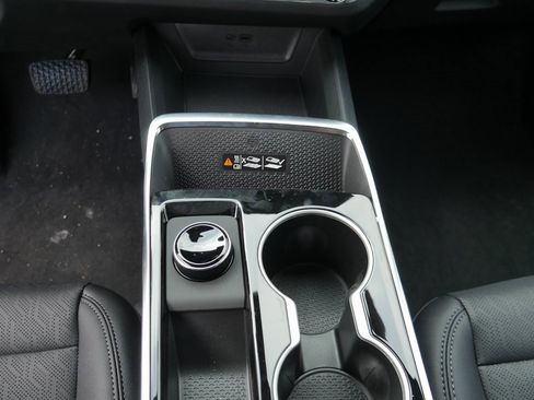 New 2026 Chevrolet Equinox LT w/ Convenience Package II image 11