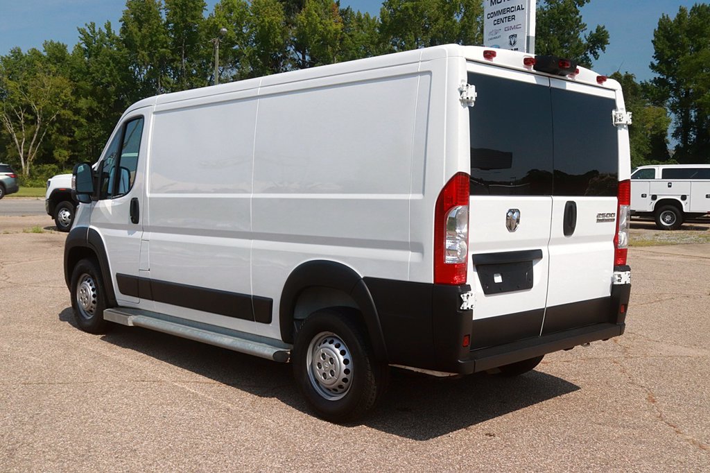 Used 2025 RAM ProMaster 2500 w/ U-Haul Equipment Group FWD image 5