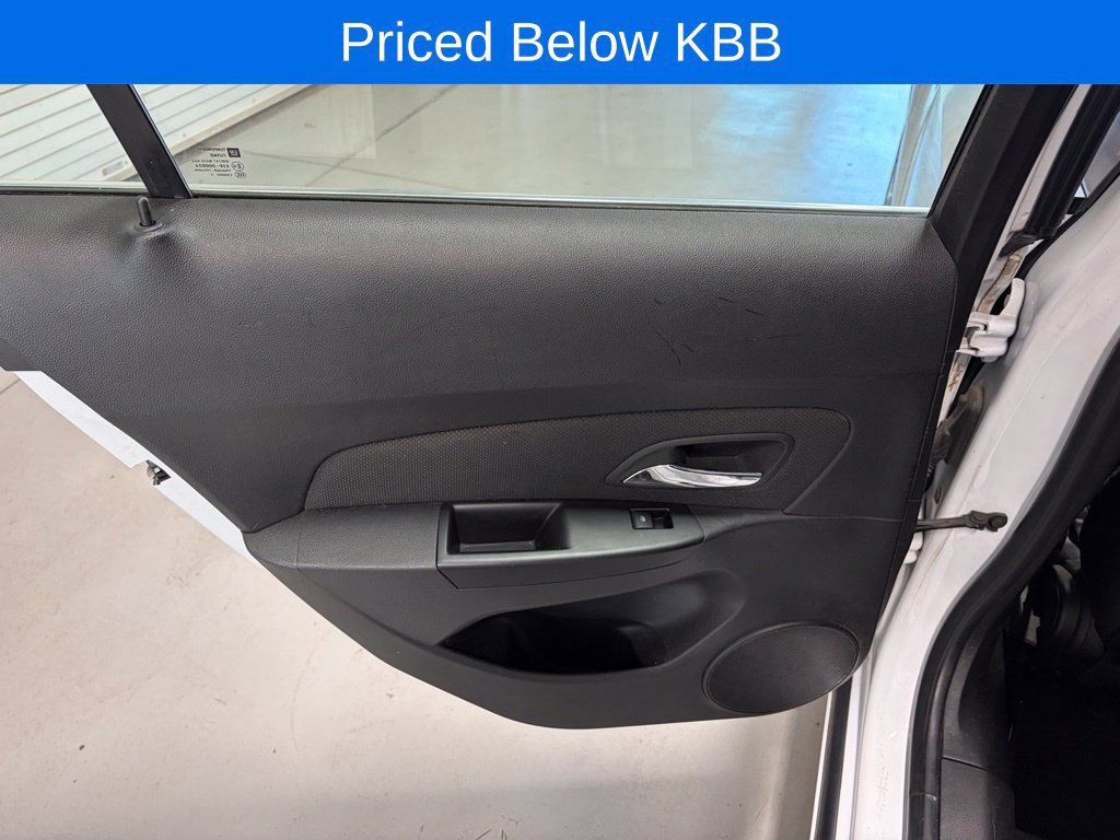 Used 2012 Chevrolet Cruze LTZ FWD image 13