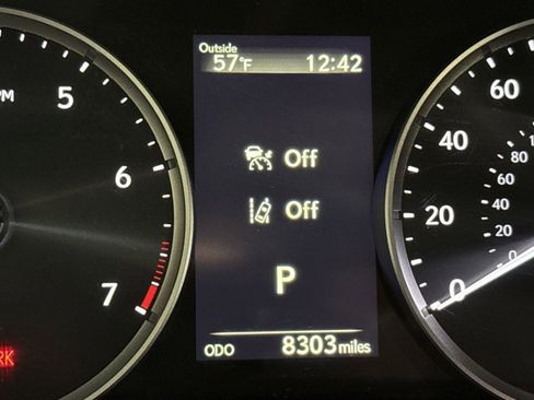 Certified 2025 Lexus IS 300 F Sport image 16