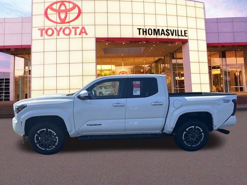 New 2025 Toyota Tacoma 2WD Double Cab image 8