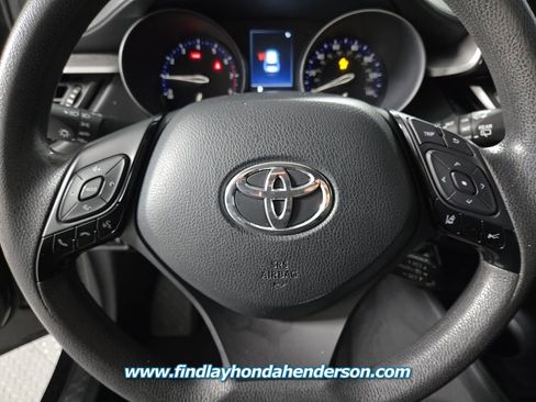 Used 2021 Toyota C-HR LE image 16