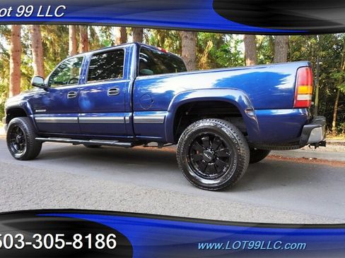 Used 2001 Chevrolet Silverado 2500 LS w/ Off-Road Skid Plate Pkg AWD/4WD image 11