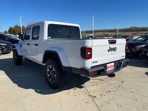 New 2026 Jeep Gladiator Sport AWD/4WD image 2