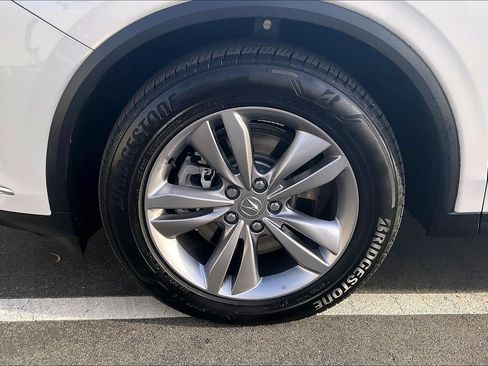 Used 2024 Acura MDX SH-AWD image 11