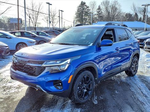 Used 2024 Kia Seltos X-Line image 3