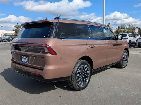 New 2025 Lincoln Navigator Black Label image 4