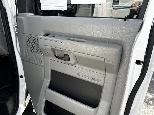 Certified 2022 Ford E-350 and Econoline 350 Super Duty w/ Power Windows & Locks Group RWD image 27