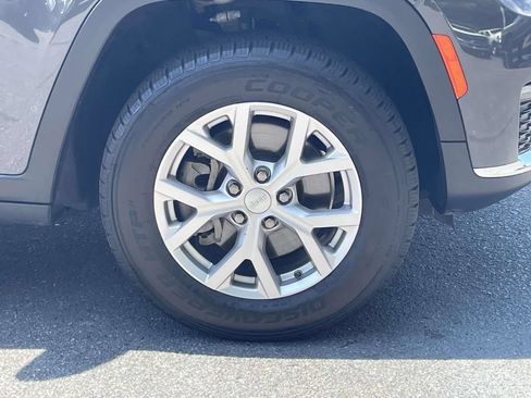 Used 2022 Jeep Grand Cherokee L Limited AWD/4WD image 10