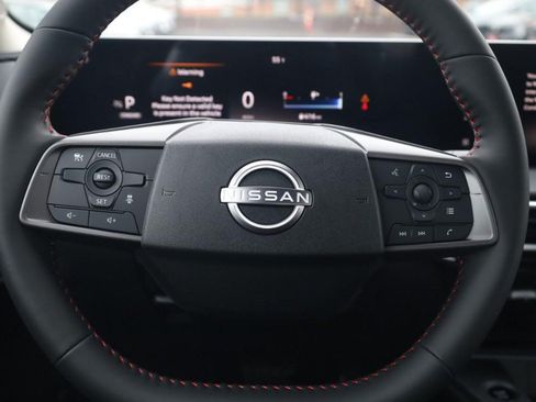 New 2026 Nissan Sentra SR w/ Floor Mat Package FWD image 8