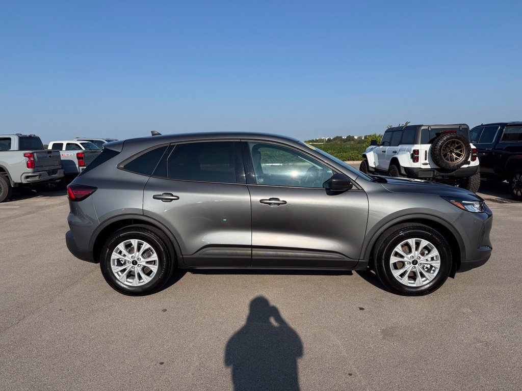 Used 2025 Ford Escape Active FWD image 31