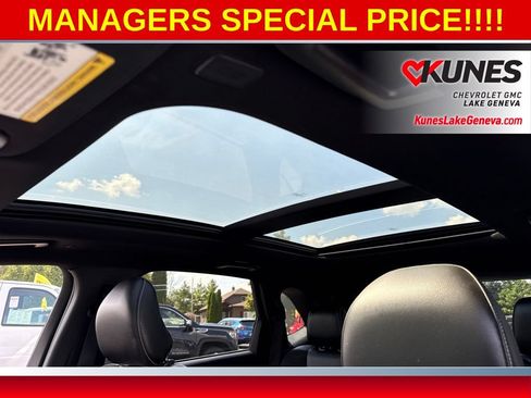 Used 2019 Ford Edge ST w/ Equipment Group 401A AWD/4WD image 30