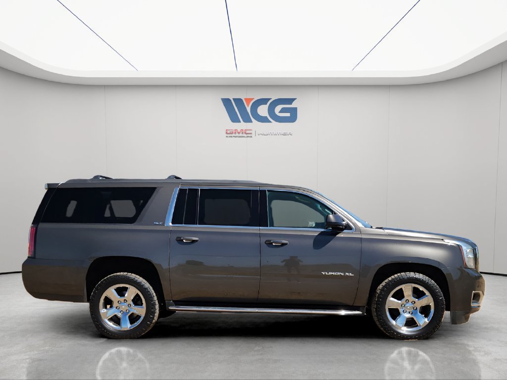 Used 2019 GMC Yukon XL SLT AWD/4WD image 2