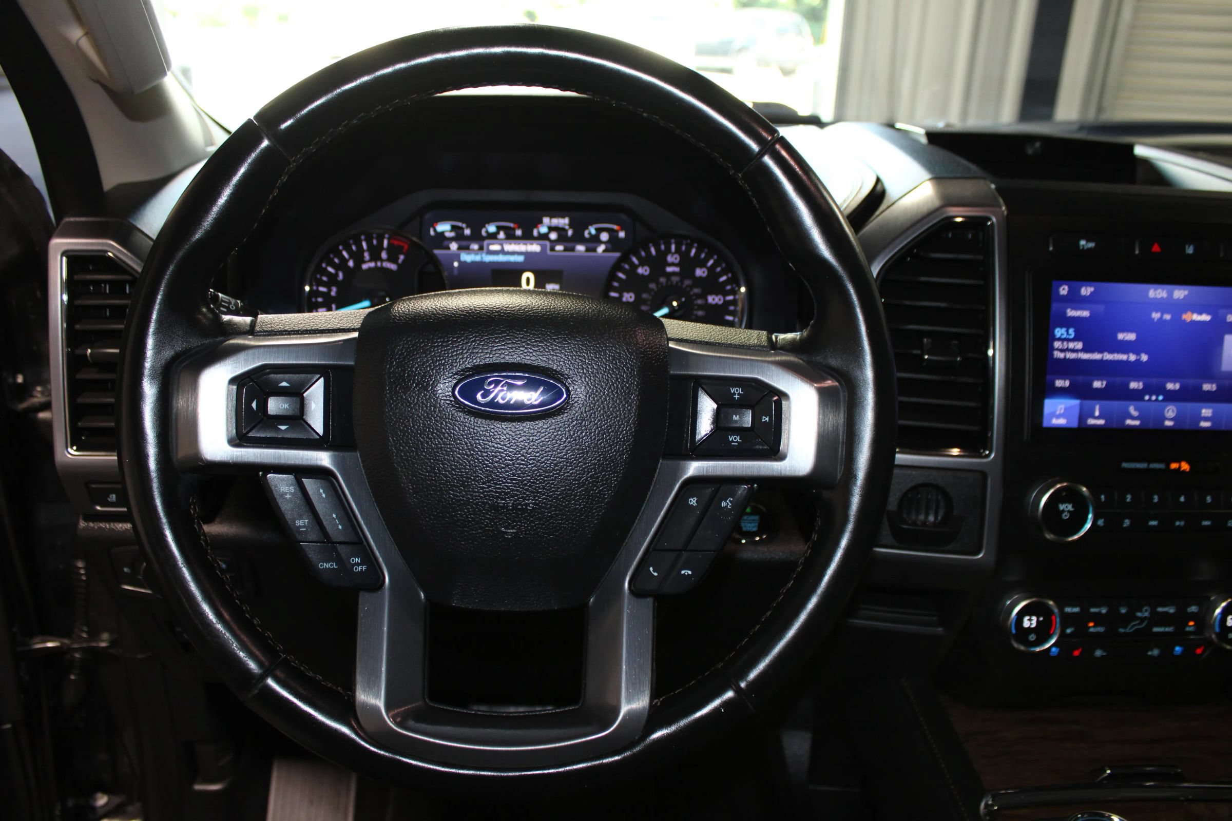 Used 2020 Ford Expedition Platinum RWD image 13