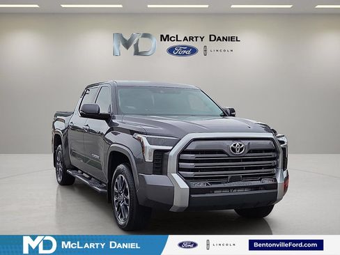 Used 2024 Toyota Tundra Limited w/ Power Package AWD/4WD image 1