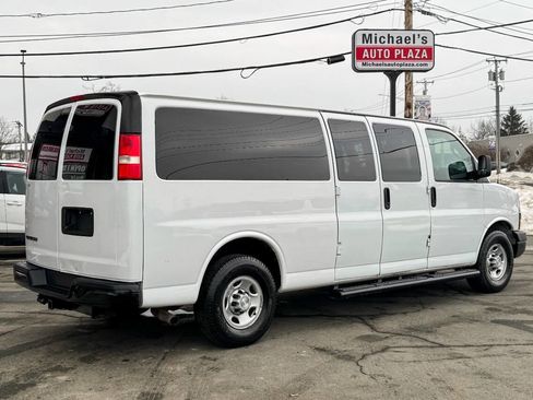 Used 2019 Chevrolet Express 3500 LS image 4