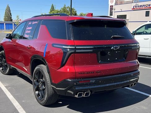 Used 2024 Chevrolet Traverse RS w/ LPO, Floor Liner Package AWD/4WD image 3