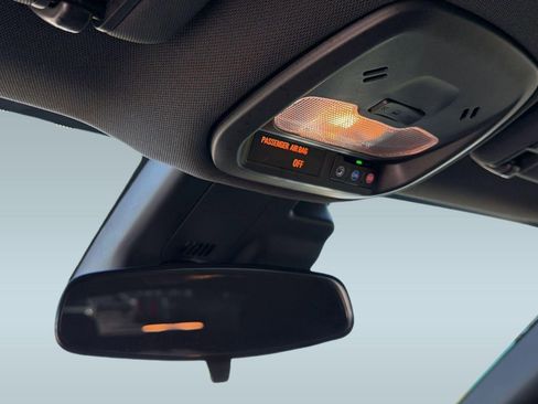 Used 2025 Buick Envista Preferred w/ Convenience I Package image 19