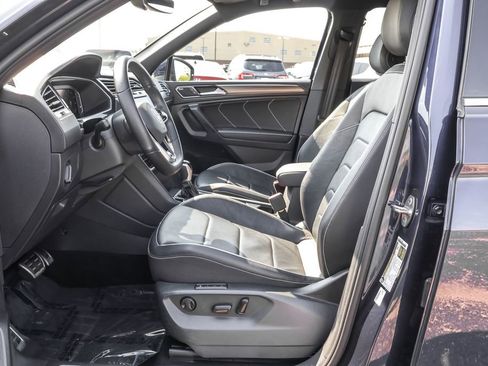 Used 2023 Volkswagen Tiguan SEL R-Line image 6