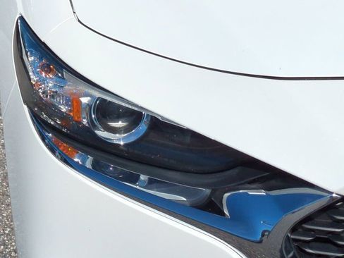 Used 2020 MAZDA MAZDA3 Sedan w/ Select Package image 10